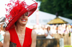 Best Dressed Lady 2015 Victoria Agombar c Newmarket Raccourses