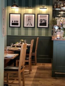 Corner table 1